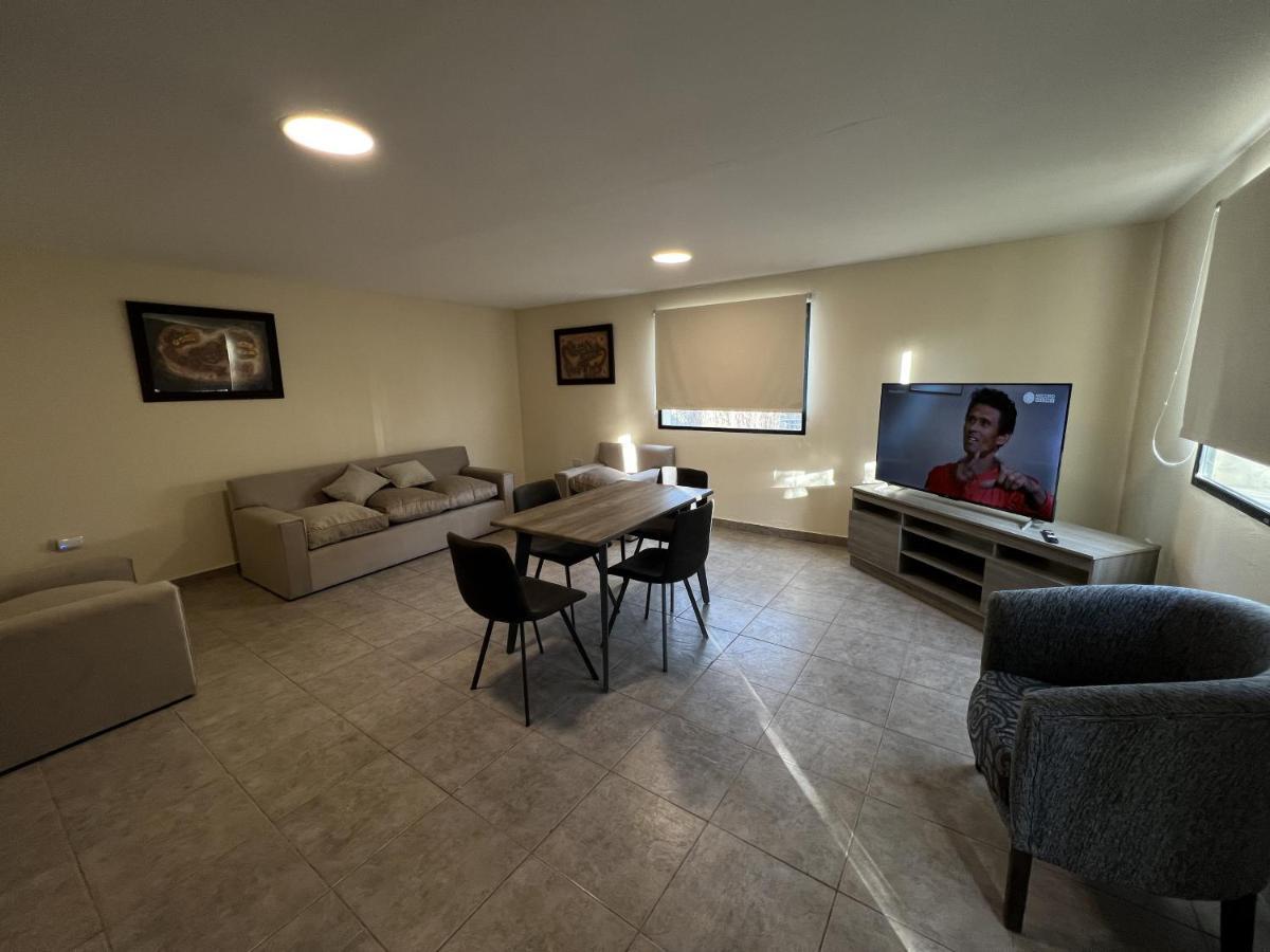 Terminal Suites إل كالافاتي المظهر الخارجي الصورة