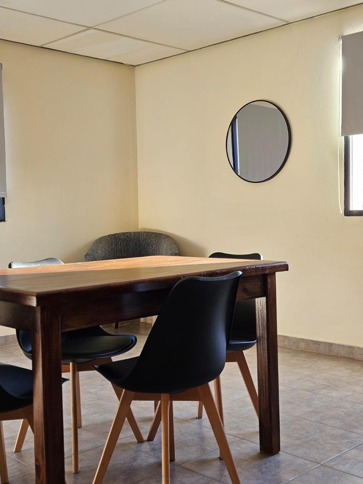 Terminal Suites إل كالافاتي المظهر الخارجي الصورة