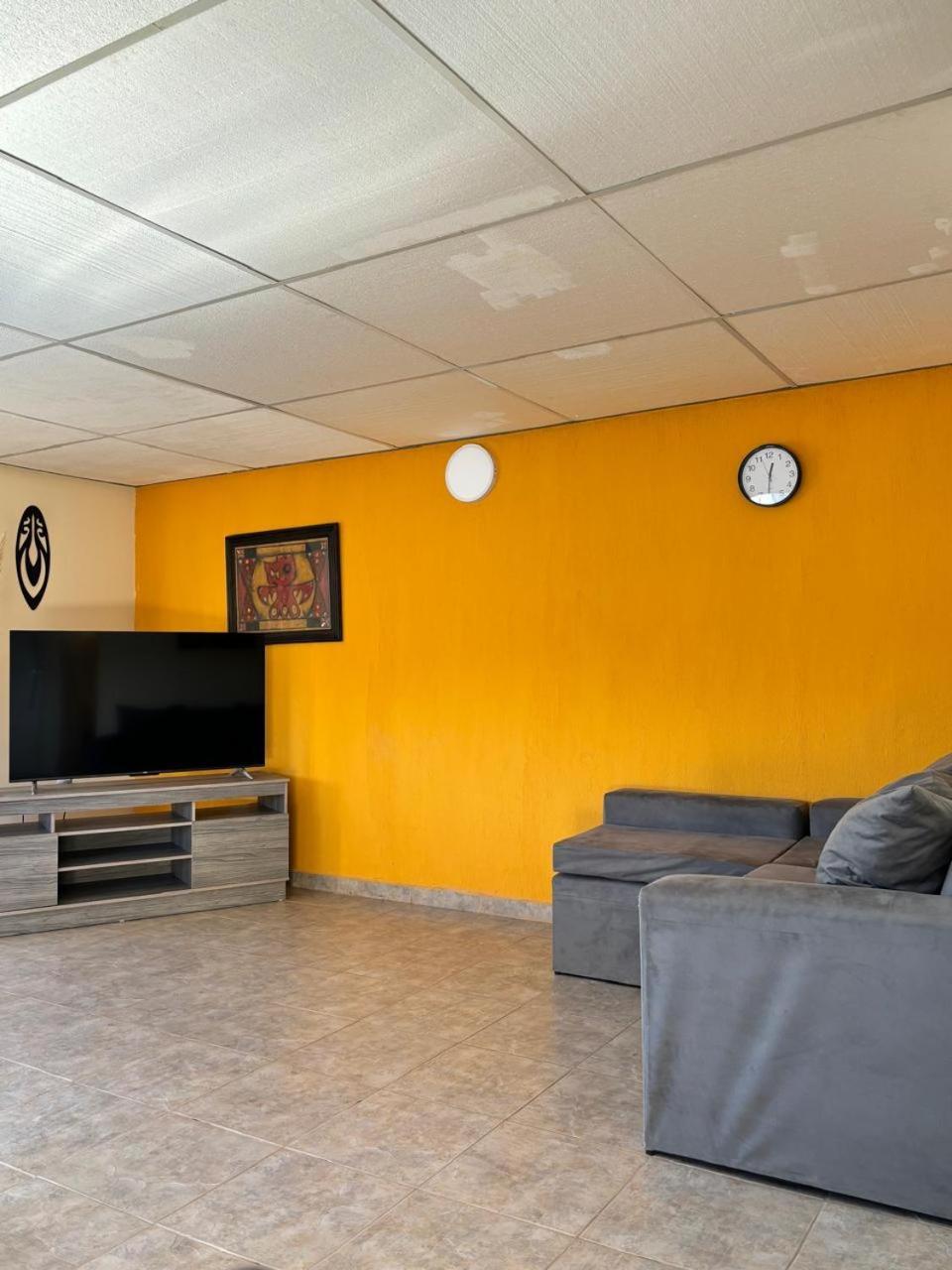 Terminal Suites إل كالافاتي المظهر الخارجي الصورة